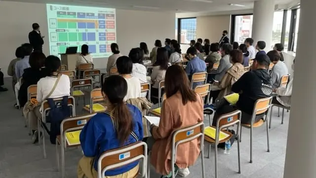 進学教室 浜学園_98_学園前教室_教室の様子(21)