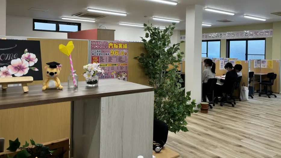 57046_個別指導塾サクラサクセス 個別指導塾 佐賀城内_教室内