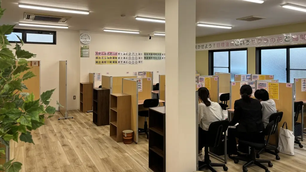 57046_個別指導塾サクラサクセス 個別指導塾 佐賀城内_教室内