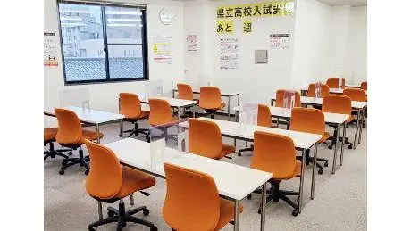 個別教室トライ_61089_砺波校_教室内(02)