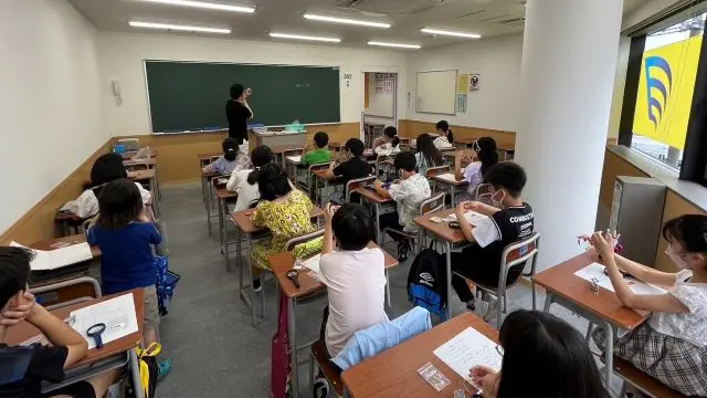 進学教室 浜学園_98_学園前教室_教室の様子(29)