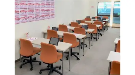 個別教室トライ_61078_鶴岡エスモール校_教室内(02)