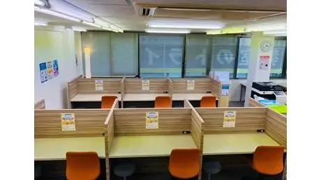 個別教室トライ_61117_野々市校_教室内(02)