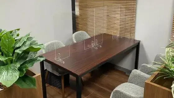 個別予備校プラスタ_124905_千葉駅前校_教室内