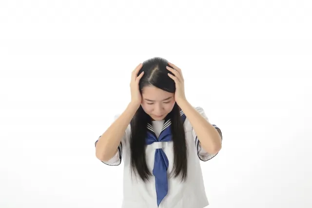 苦手な教科に悩む中学生