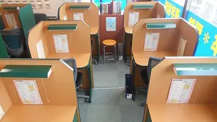 個別指導学院フリーステップ_58660_岸和田駅前教室_教室内