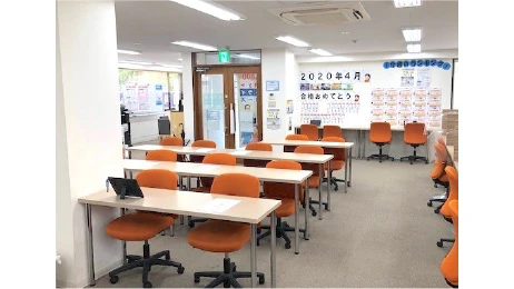 個別教室トライ_61474_芦屋校_教室内(02)