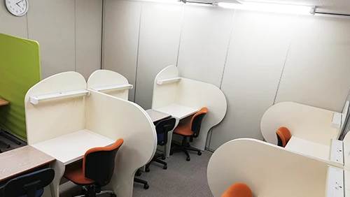 あすなろ学院_66879_泉中央教室_教室内