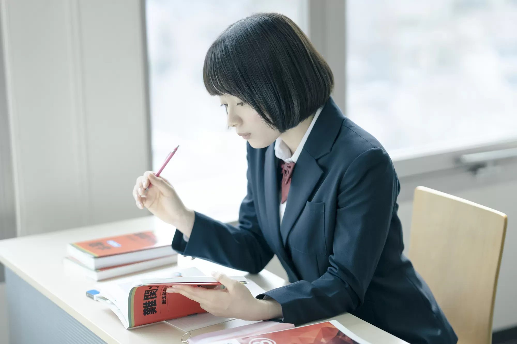 高1の夏休みの勉強法を科目別に解説｜過ごし方や最新の夏期講習情報も