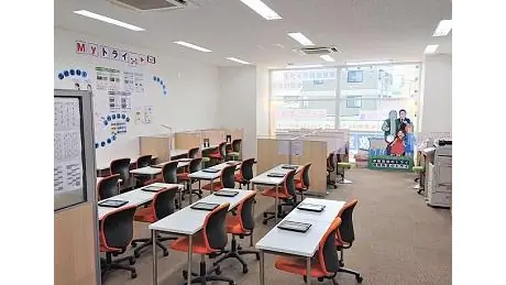個別教室トライ_61108_山梨本校_教室内(01)