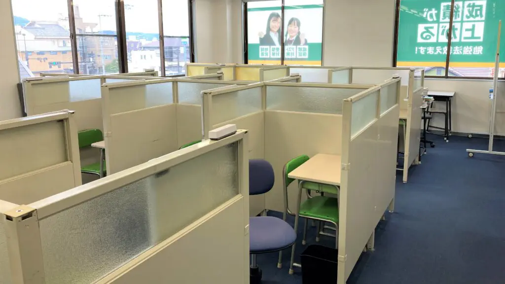 56721_個別指導wam 西浜校_教室内