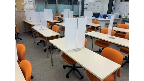 個別教室トライ_61456_生駒駅前校_教室内(02)