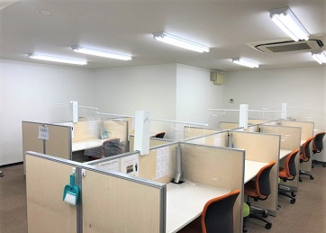 個別教室トライ_61576_二日市校_教室内(01)