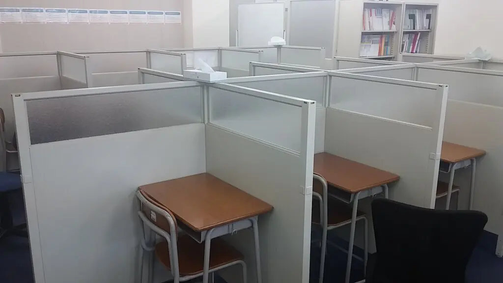 56727_個別指導wam 吉原校_教室内