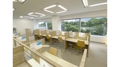 61234_個別教室トライ　海浜幕張駅前校_教室内