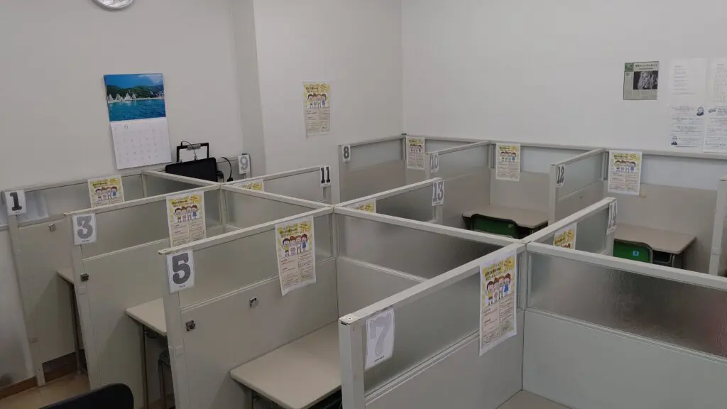 56714_個別指導wam 脇浜校_教室内