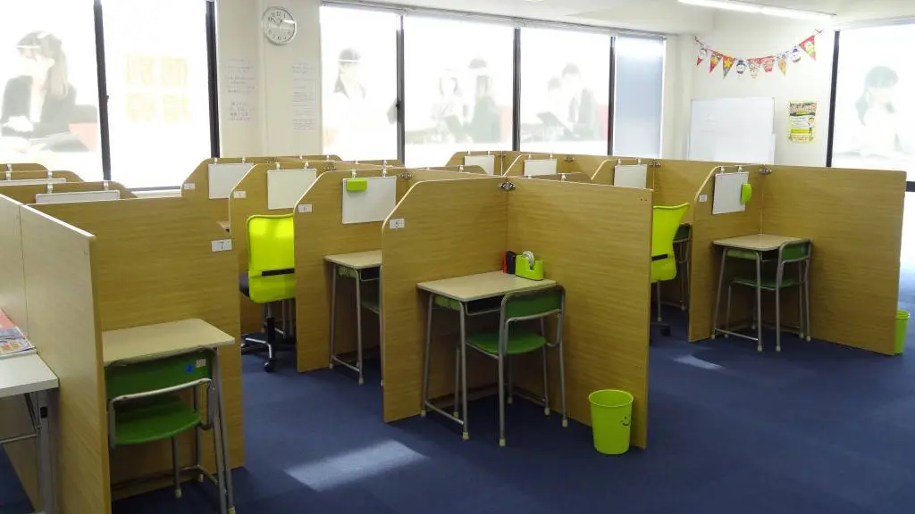 56787_個別指導wam 津田校_教室内