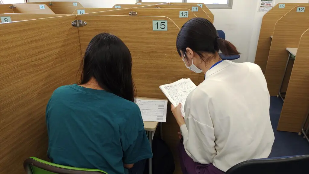 56783_個別指導wam 氷室町校_教室内