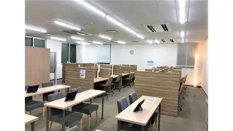61218_個別教室トライ 藤沢駅前校_教室内