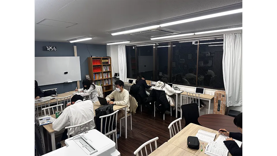 9155 進学予備校excia ブランドトップ 1