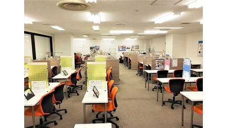 61226_個別教室トライ 高崎駅ビル校_教室内