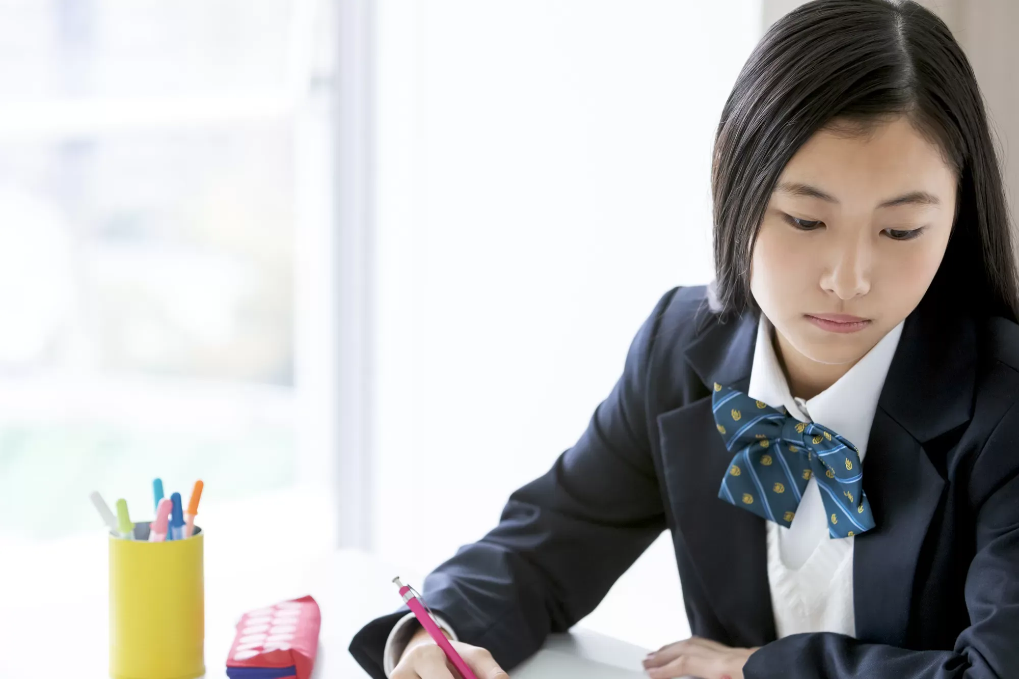 高1の夏休みの勉強法を科目別に解説｜過ごし方や最新の夏期講習情報も