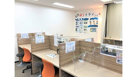 個別教室トライ_61501_舟入校_教室内(01)