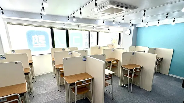 144925 コノ塾六会校 教室1