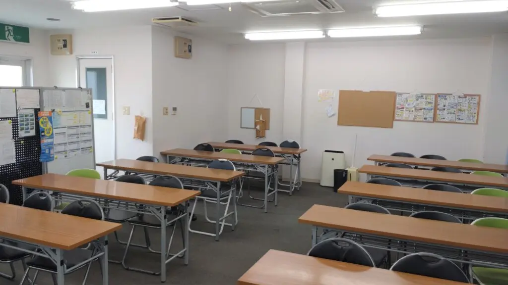 56722_個別指導wam 小松原校_教室内