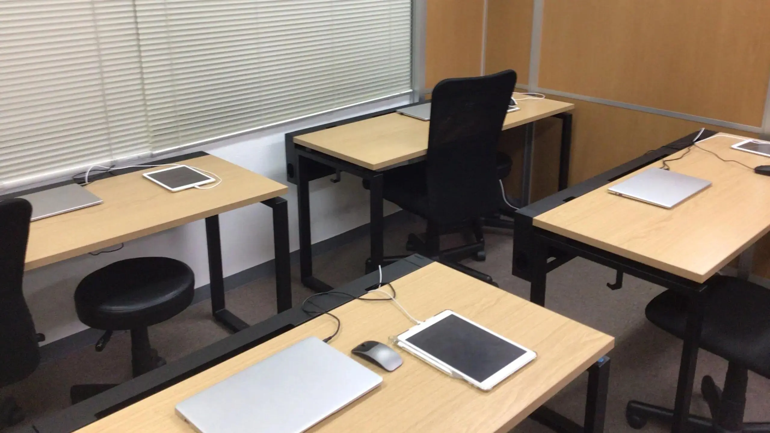 254 アクシブアカデミー 神戸三宮校 教室の様子(1)