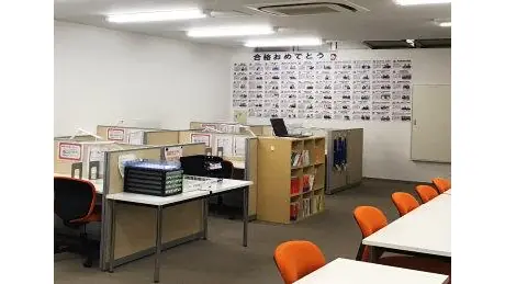 個別教室トライ_61290_大曽根駅前校_教室内(01)