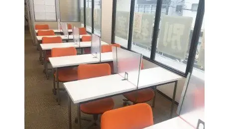 個別教室トライ_61291_上飯田駅前校_教室内(02)