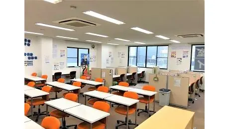 個別教室トライ_61292_浄心駅前校_教室内(01)
