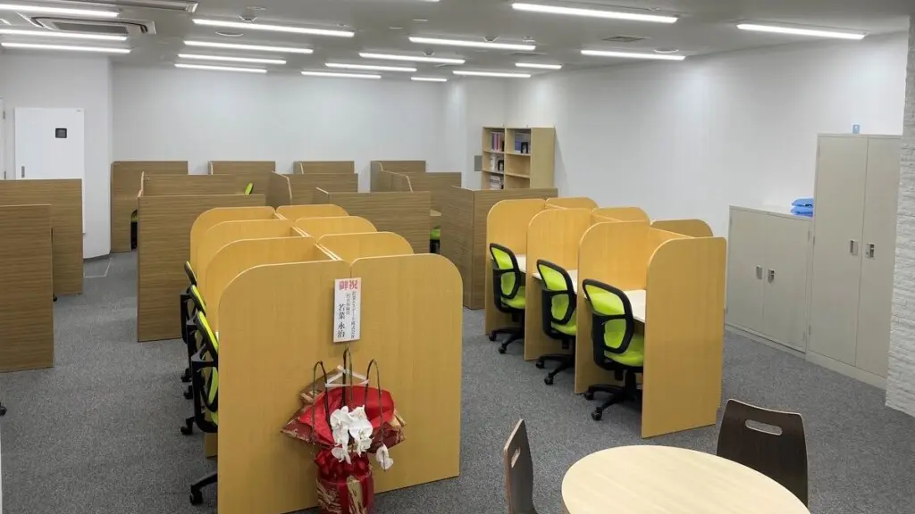 76253_個別指導wam 西鉄久留米駅前校_教室内