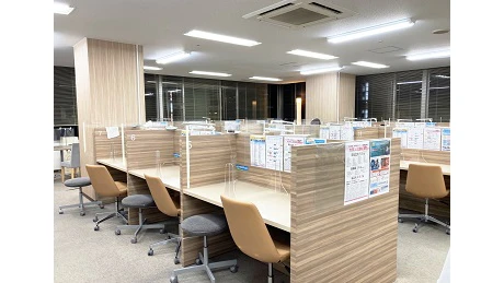 個別教室トライ_61466_姫路駅前校_教室内(01)