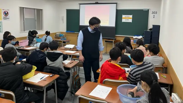 進学教室 浜学園_98_学園前教室_教室の様子(10)