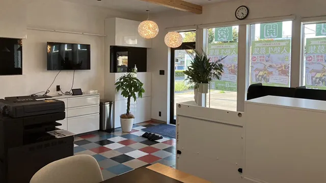 Manabiya Bースタディ_137695_本校_教室内