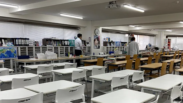75526 坪田塾都立大学駅前校 007