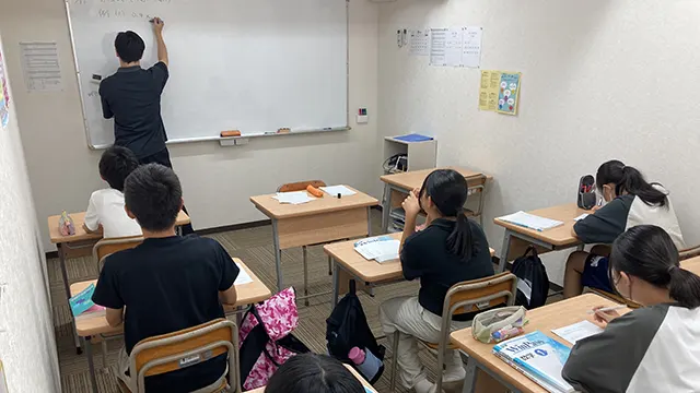 145 サインワン東大宮 教室2