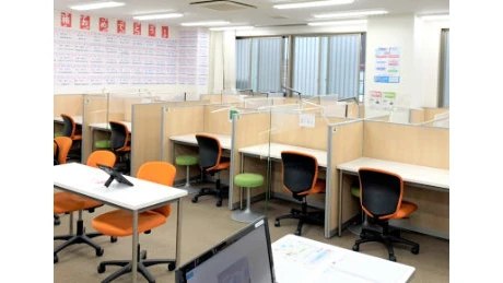 61188_個別教室トライ 研究学園駅前校_教室内