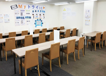 個別教室トライ_61542_井堀校_教室内(02)