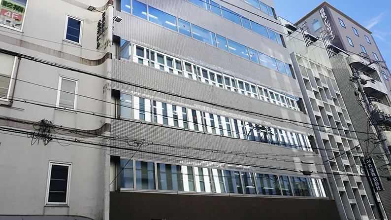 215 全国進学個別指導塾tomeikai 四条烏丸校 外観写真