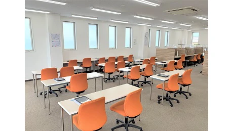 61260_個別教室トライ 自治医大前校_教室内