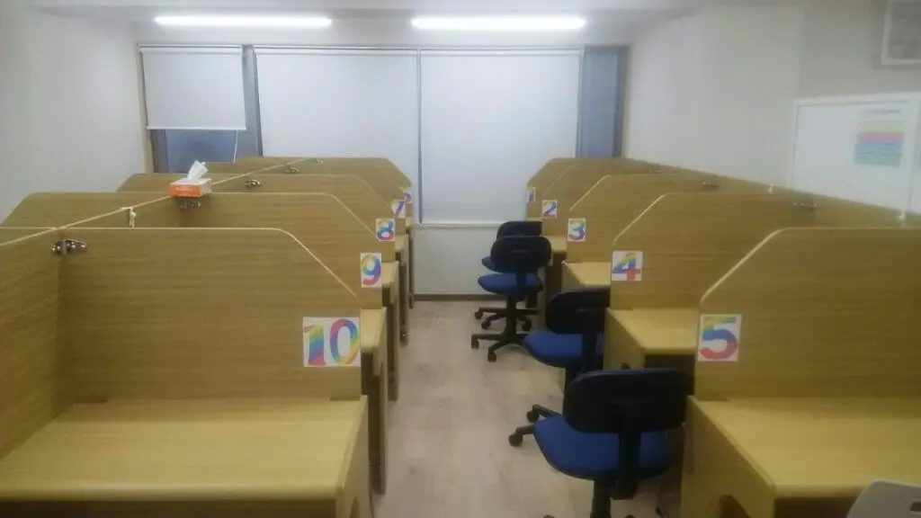 56797_個別指導wam 辻堂校_教室内