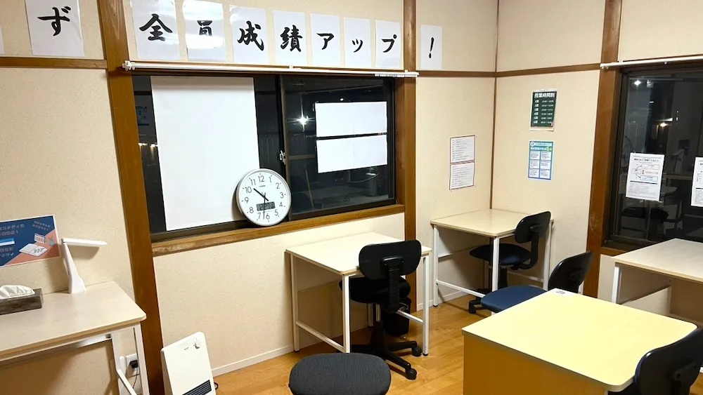 76246_中間教室_教室内