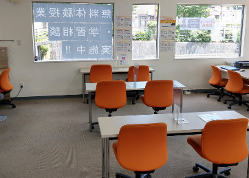 個別教室トライ_61604_大村校_教室内(02)