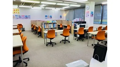 個別教室トライ_61117_野々市校_教室内(01)