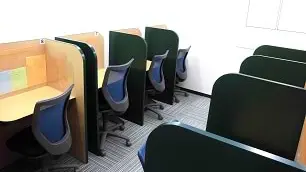 個別指導学院フリーステップ_117031_堀川御池教室_教室内