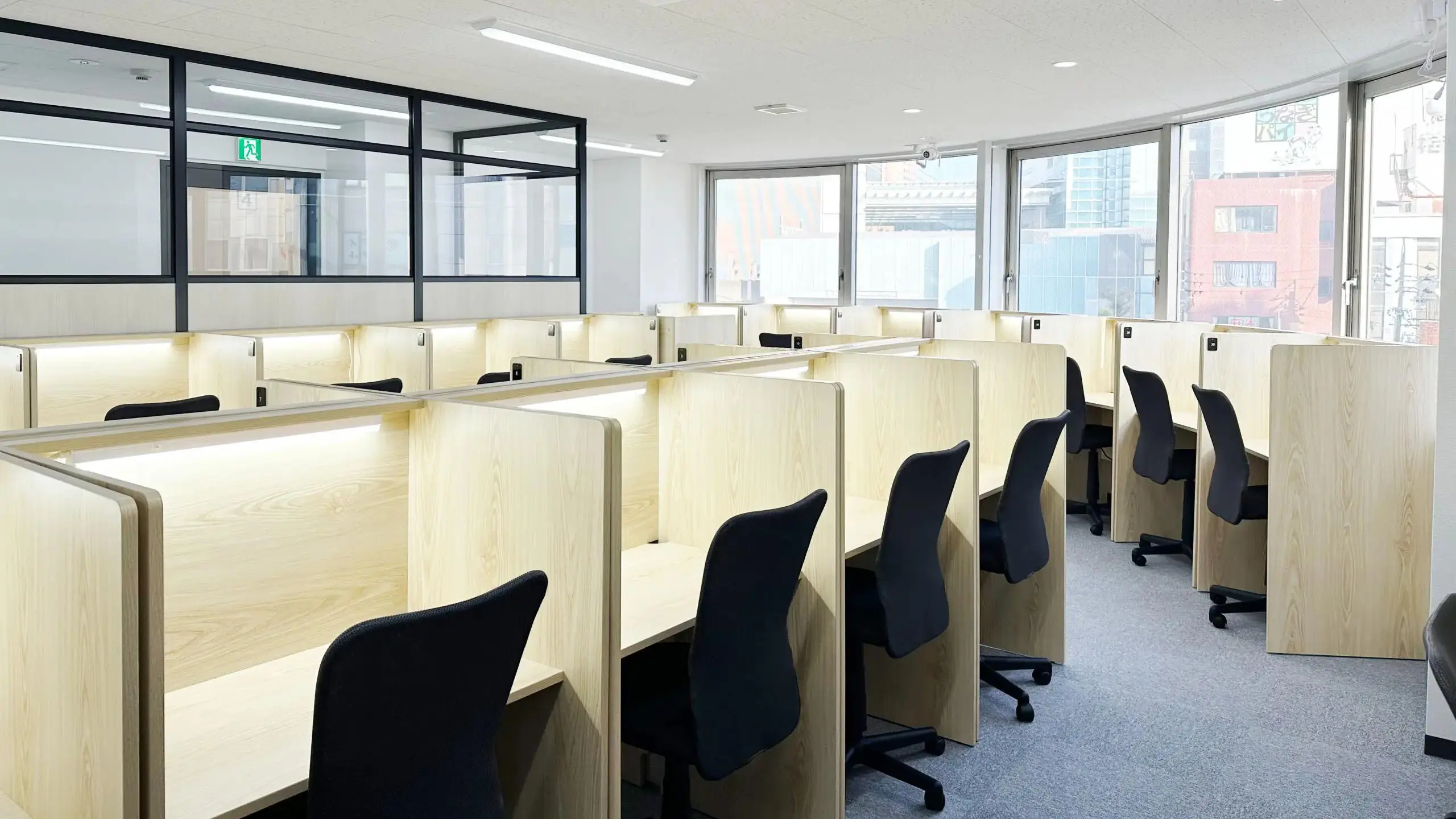 254 アクシブアカデミー 浜松校 教室の様子(1)