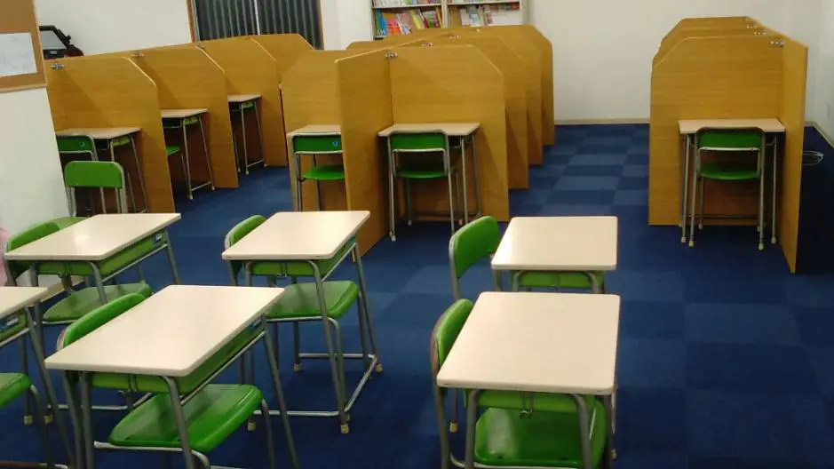 56776_個別指導wam 黒原校_教室内